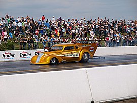 enkel foto's van dragster racen op Santa Pod.
meer hier: http://www.flickr.com/photos/luc1102/sets/72157618701685483/detail/